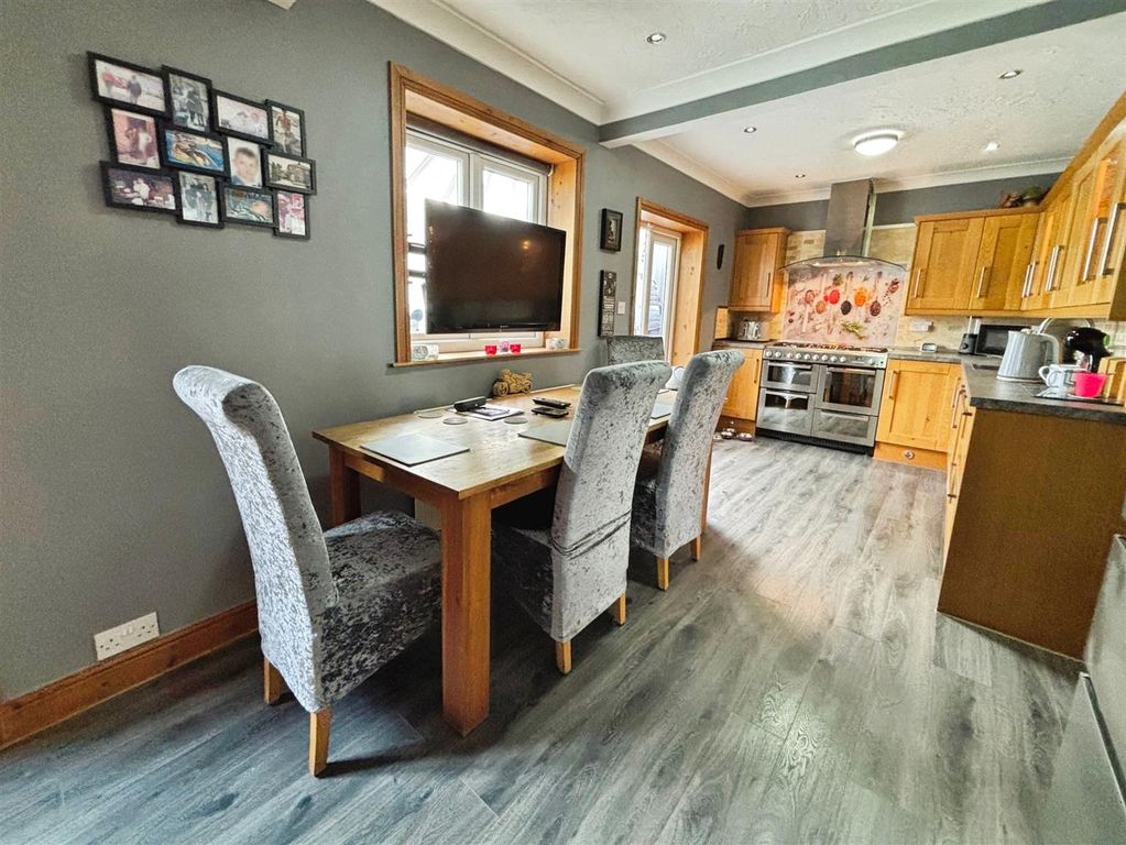 Property photo 2 of 18 Kitchen/Diner