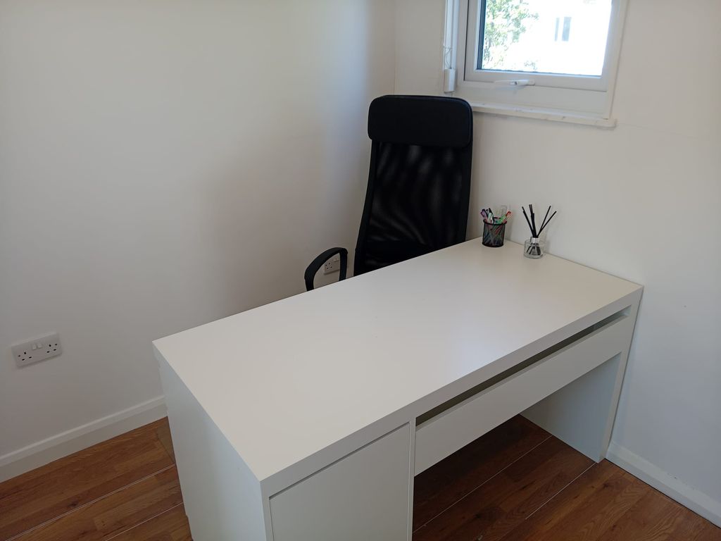 Property photo 3 of 5