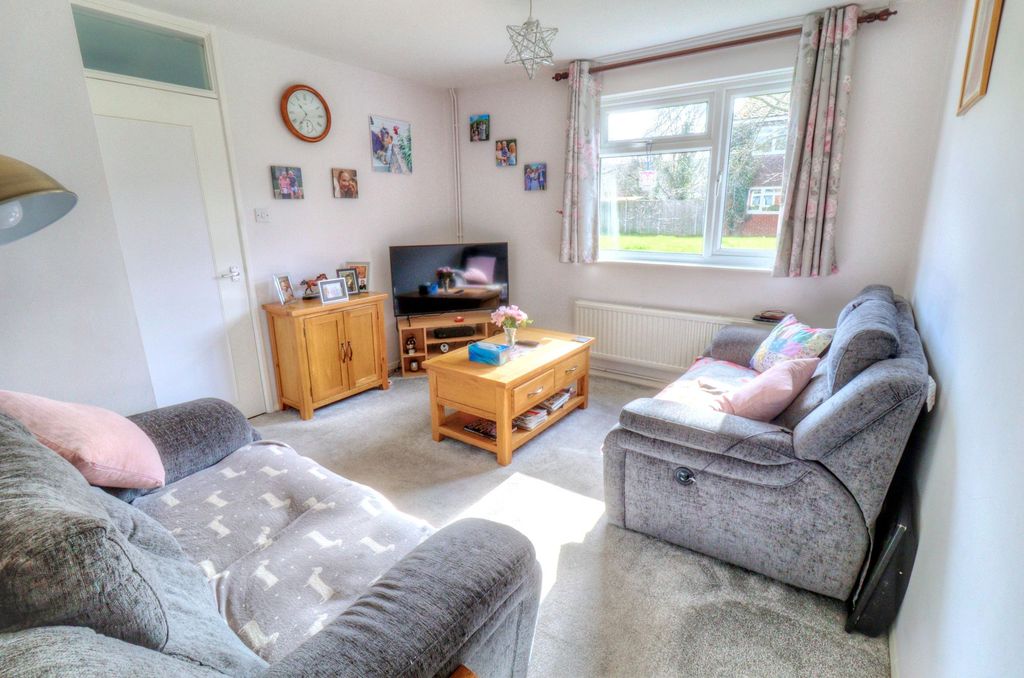 Property photo 2 of 13