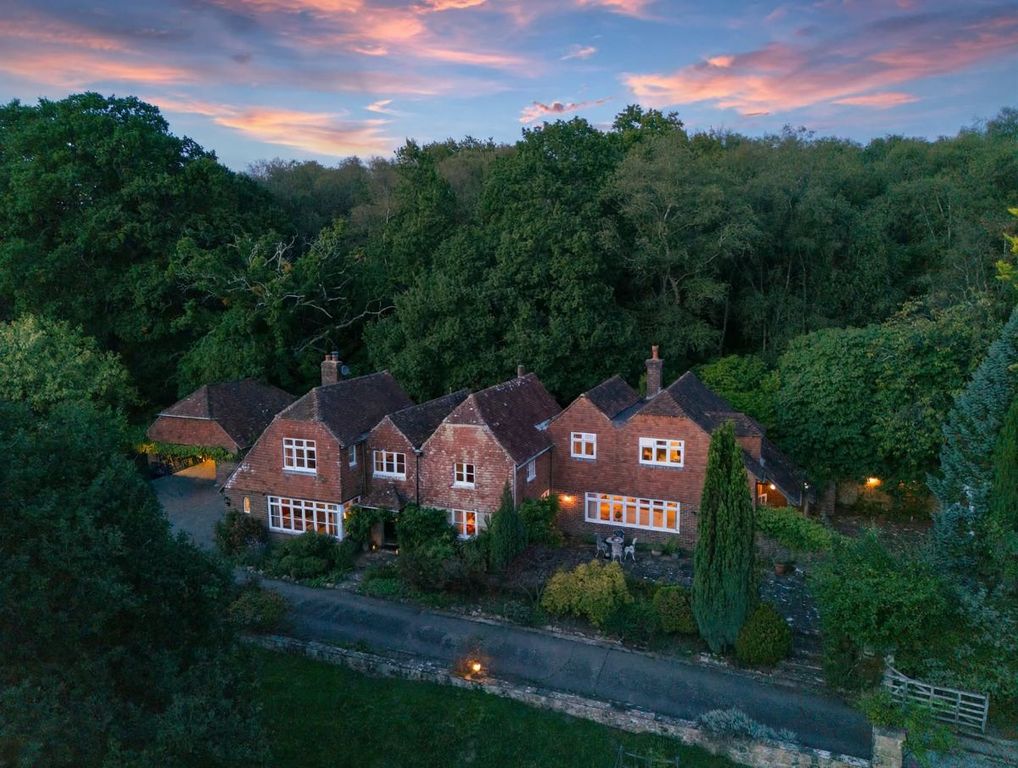 Property photo 1 of 37