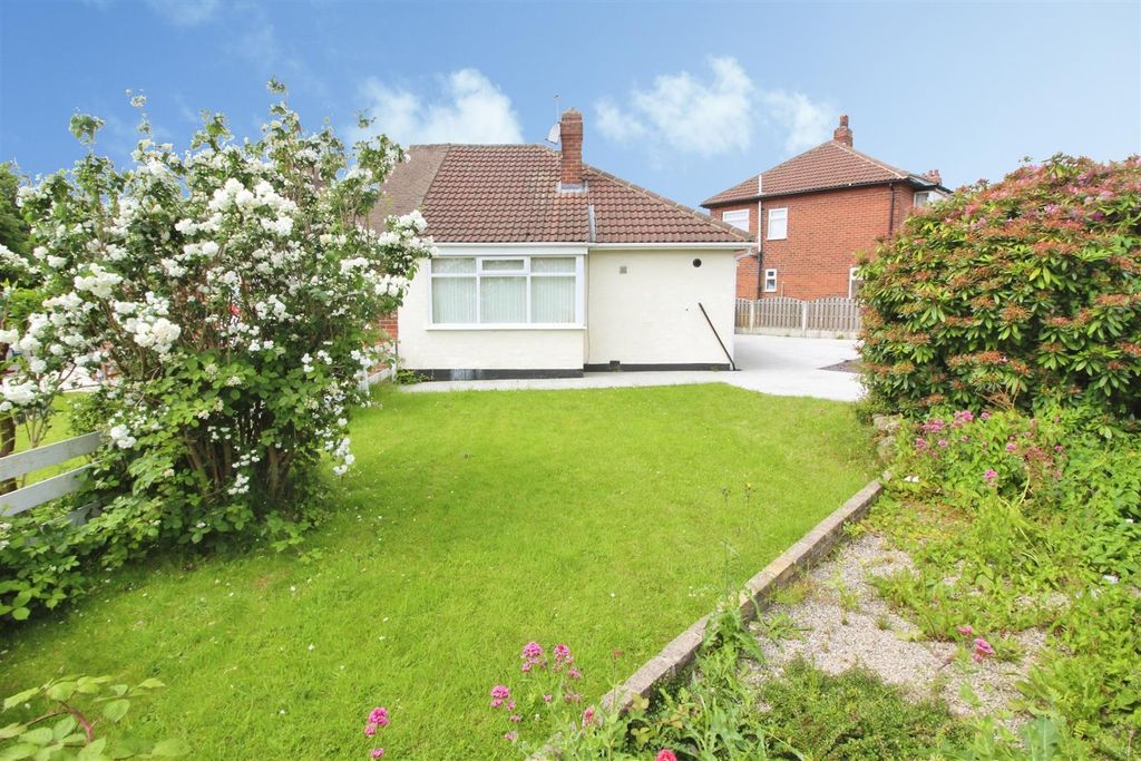 Property photo 2 of 12 Outside