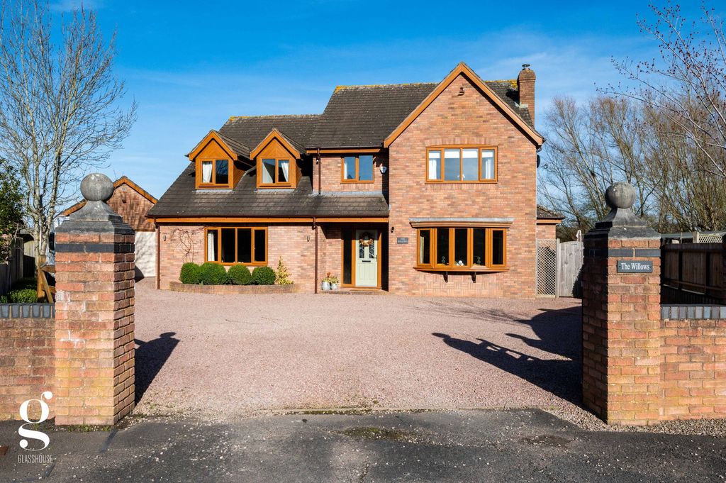 Property photo 1 of 51