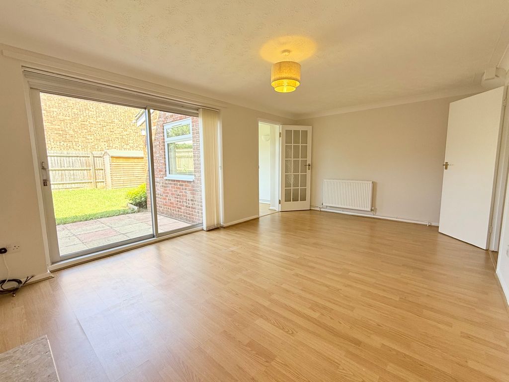 Property photo 2 of 13 Picture No. 16