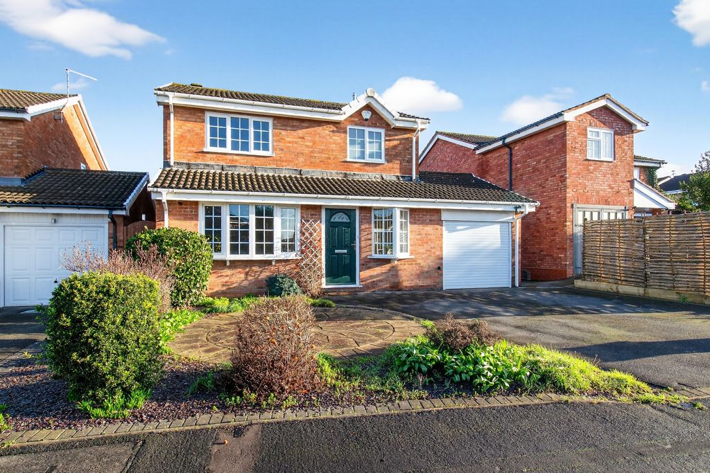 Property photo 1 of 18