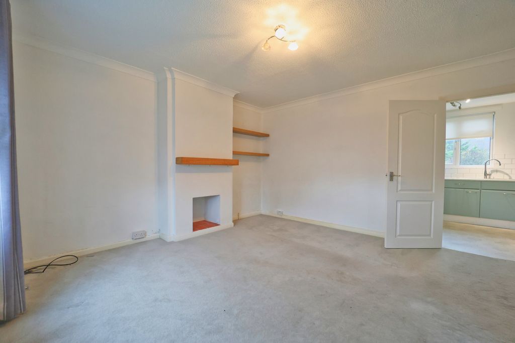 Property photo 3 of 26