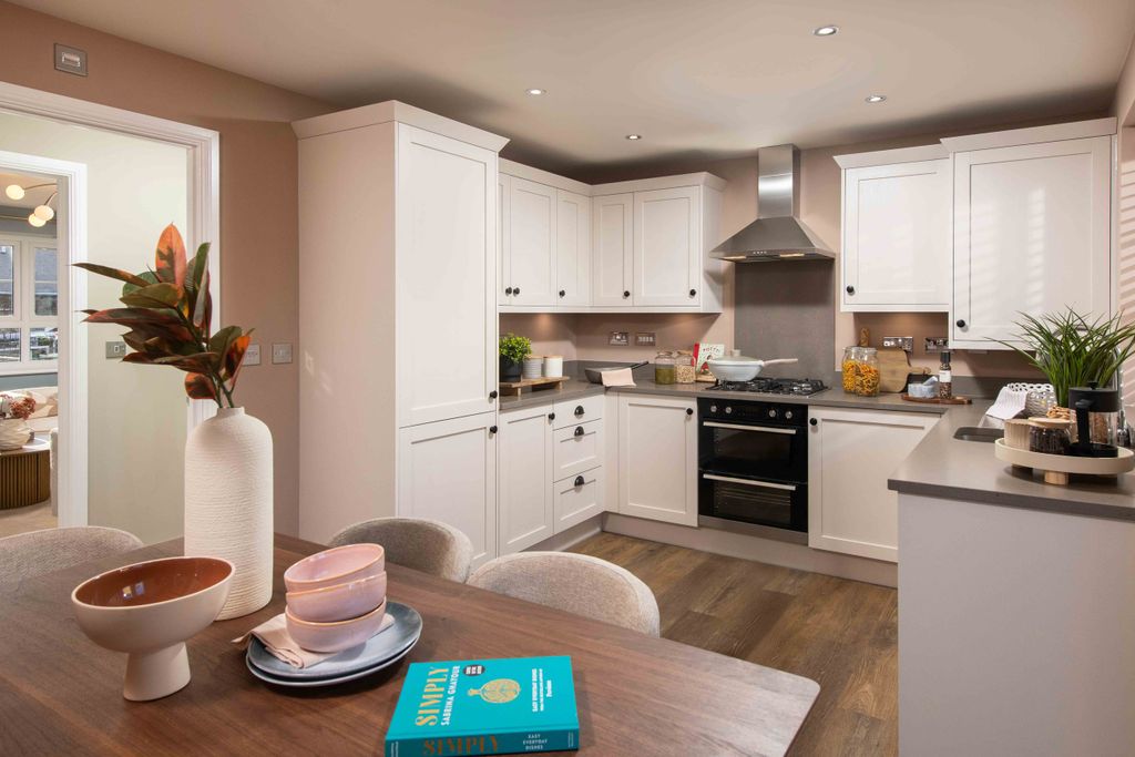 Property photo 2 of 10 Ellerton Dining Kitchen