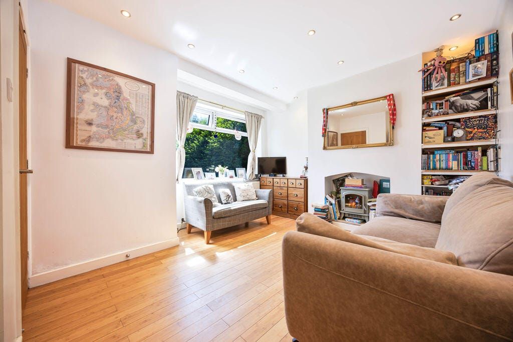 Property photo 3 of 16