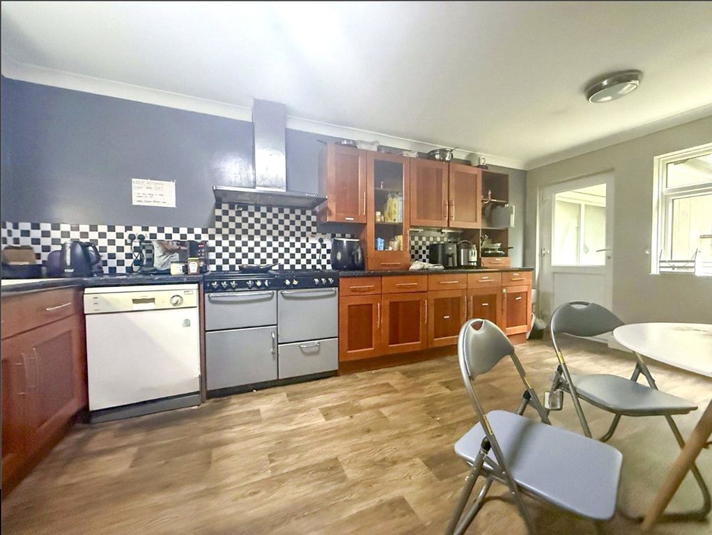 Property photo 2 of 5 Picture No. 02