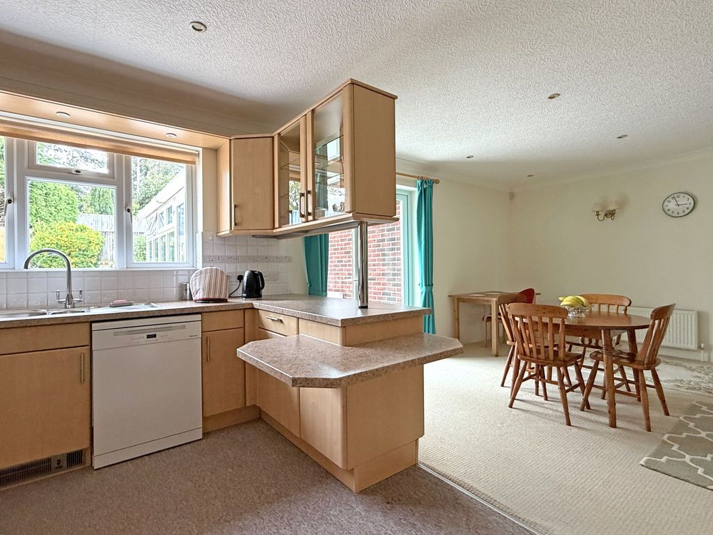 Property photo 3 of 21 Photo 10