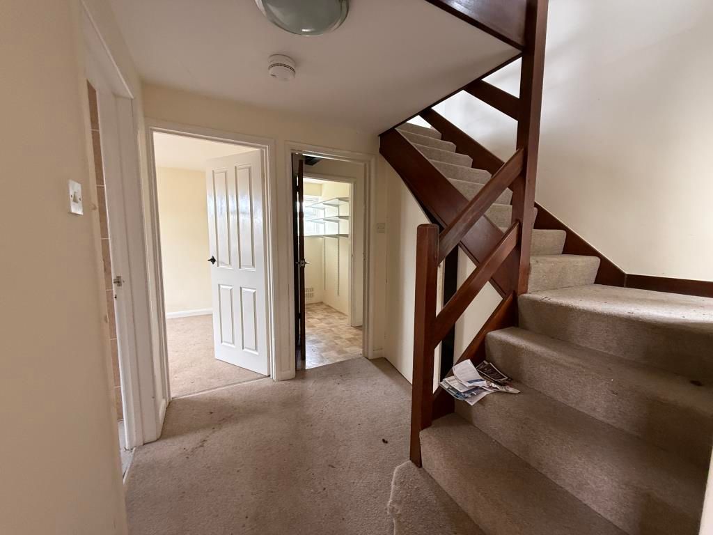 Property photo 2 of 10 Entrance Hall