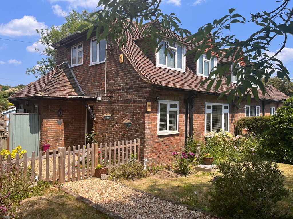 Property photo 1 of 24