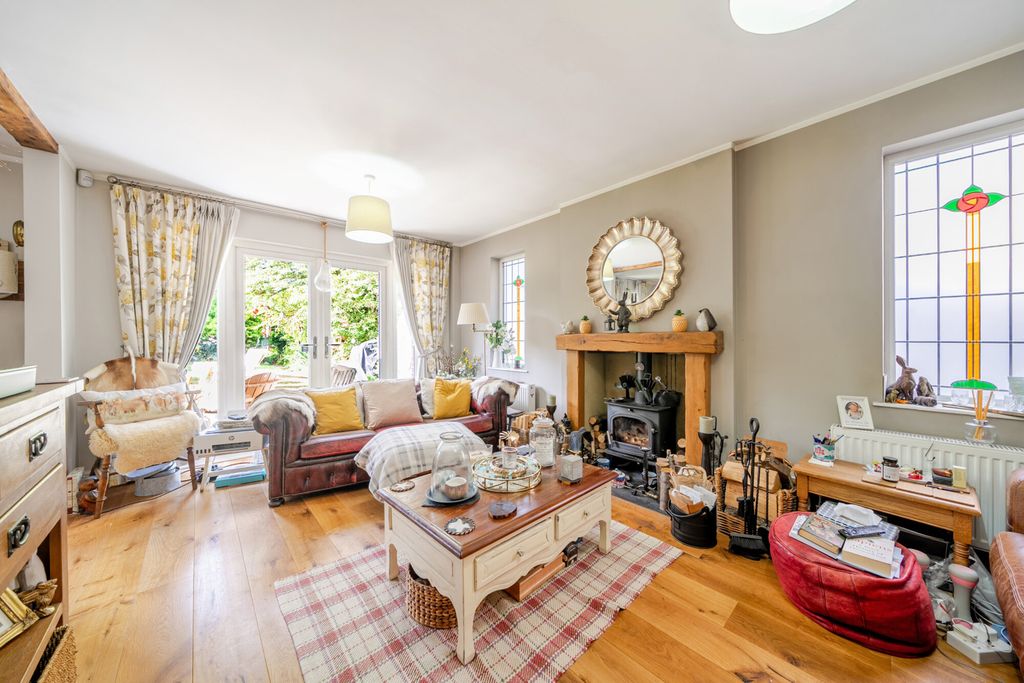 Property photo 2 of 20 1525669-13-6Abfca...