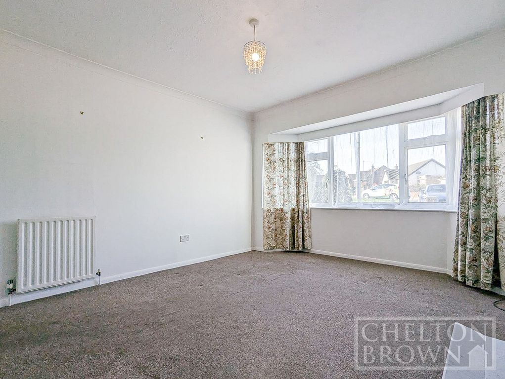 Property photo 3 of 34 Living Room