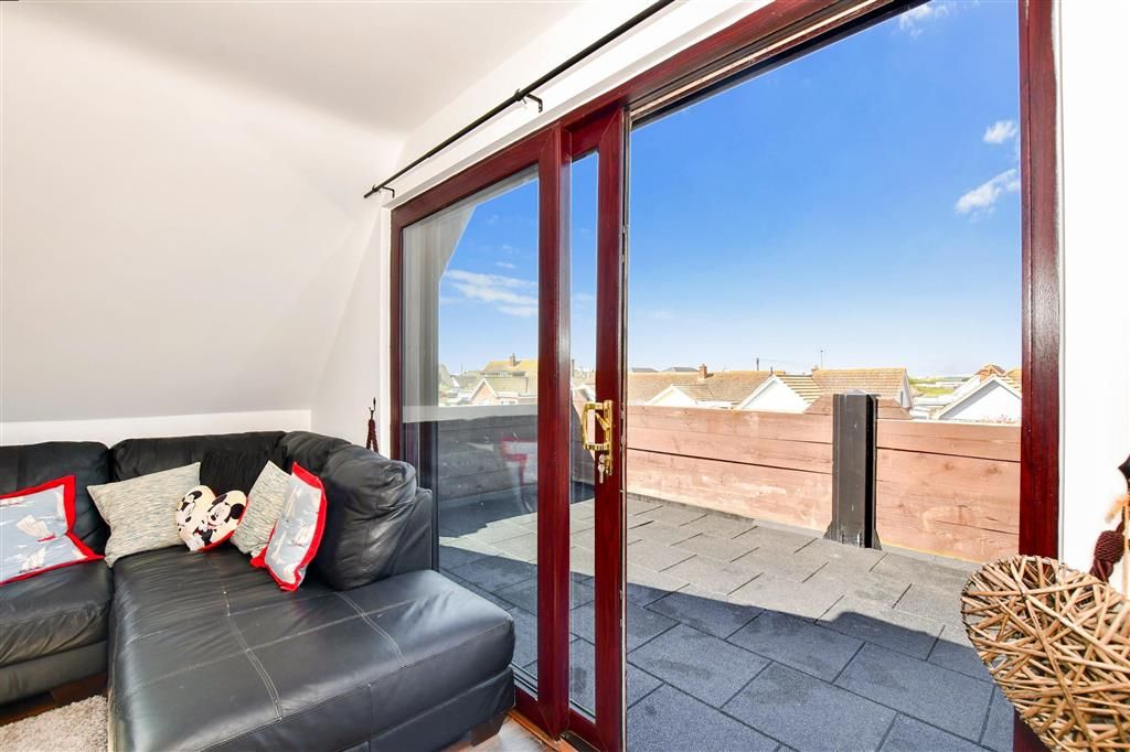 Property photo 2 of 12 Balcony / Terrace