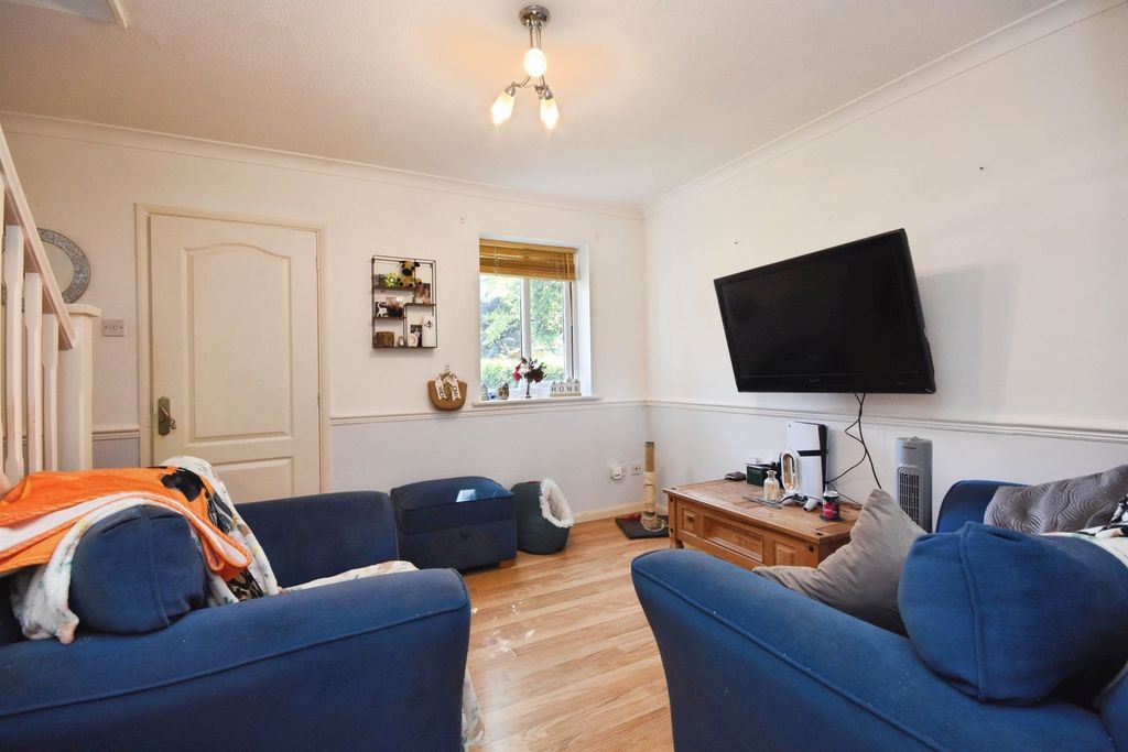 Property photo 3 of 15