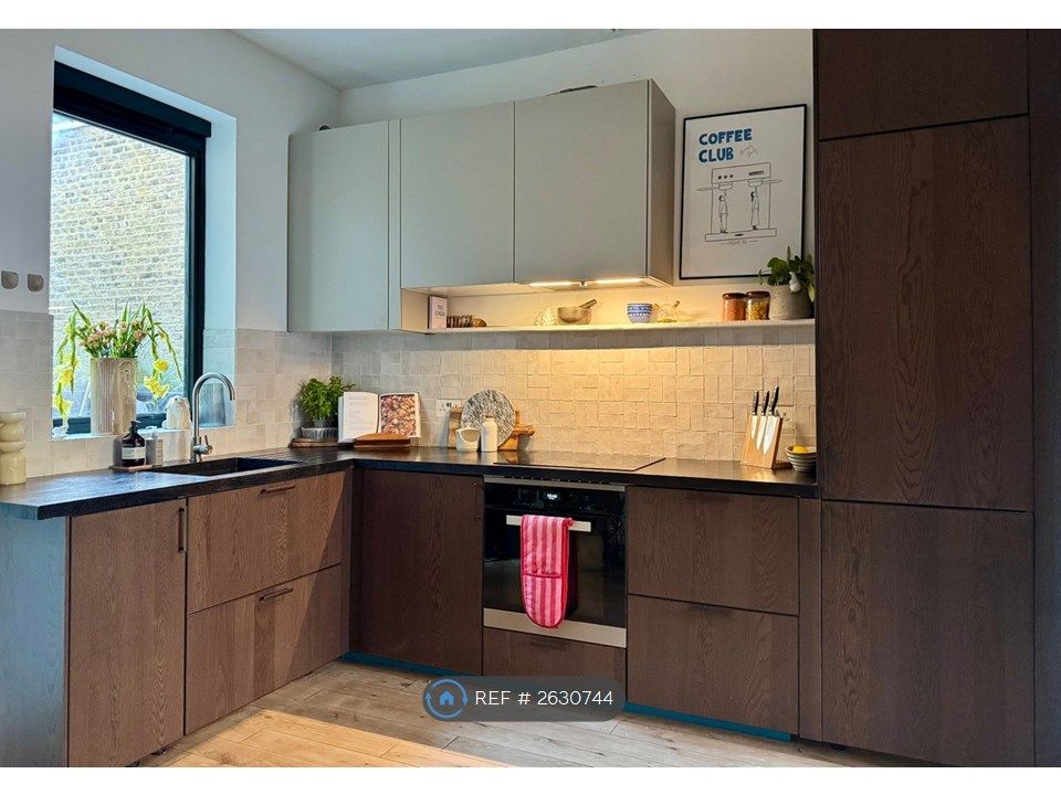 Property photo 1 of 15 Kitchen