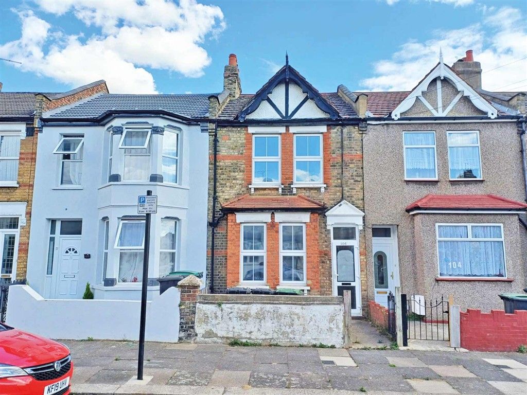 Property photo 1 of 2
