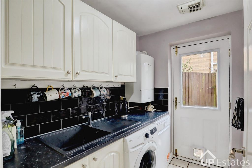 Additional image 8 of 7 bed detached house for saleSnowdrop Close, Bedworth CV12