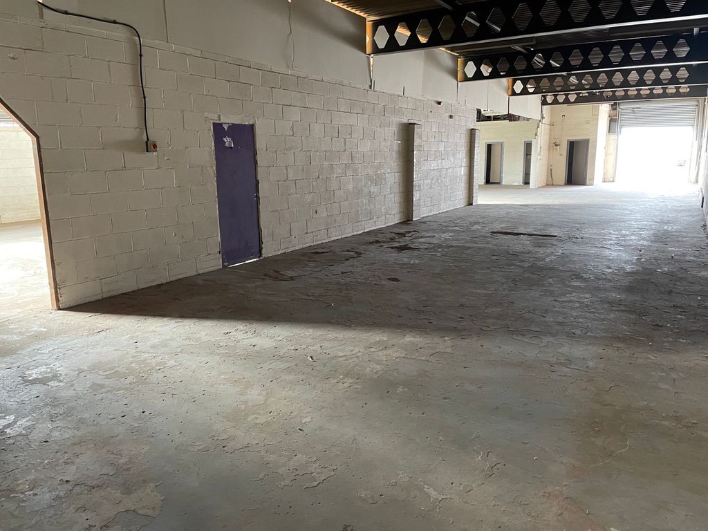 Property photo 2 of 6