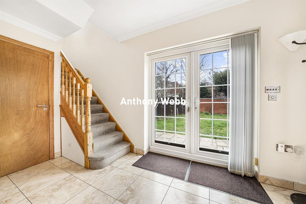 Additional image 11 of 7 bed detached house for saleChalkwell Park Avenue, Enfield EN1