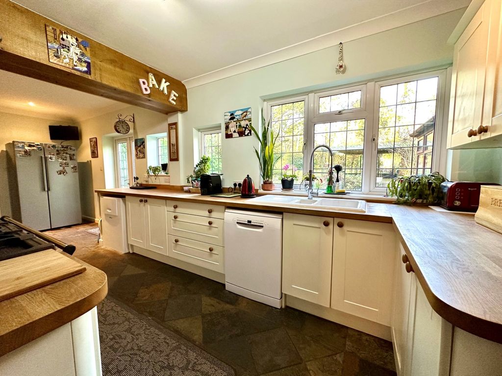 Property photo 2 of 15 58