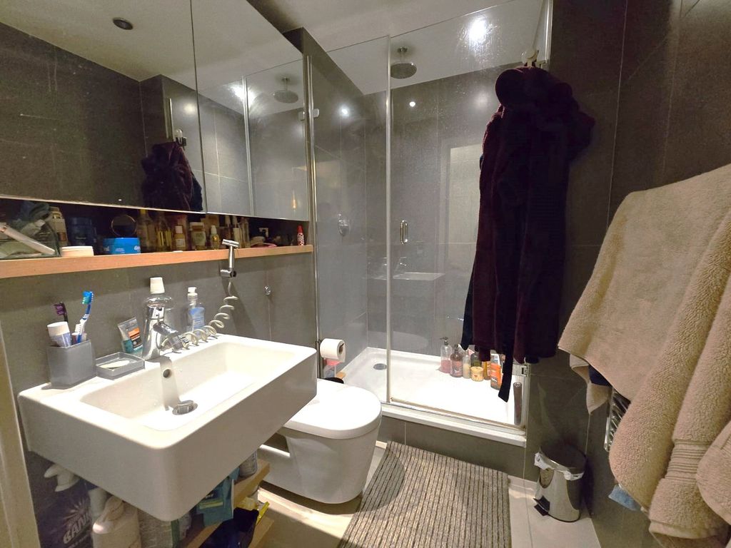 Property photo 2 of 7 Picture No. 10