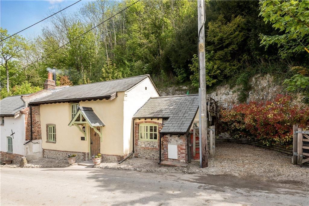 Property photo 1 of 12 Front Elevation And Parking