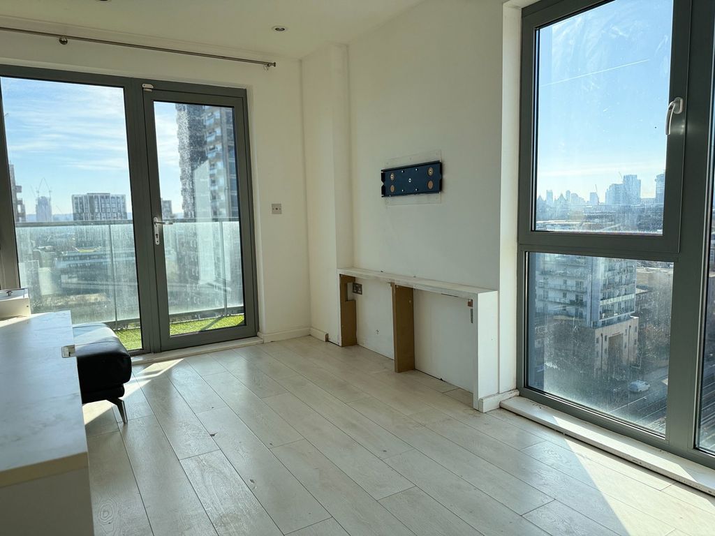 Property photo 3 of 8