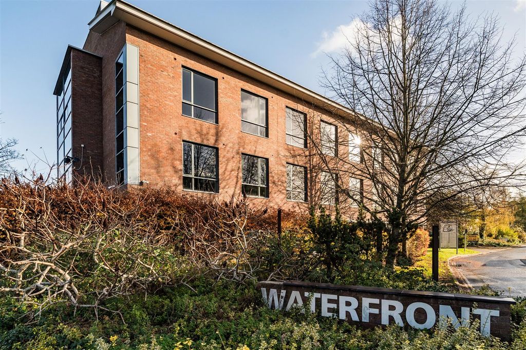 Property photo 1 of 30 1385626-1-69298A2Fcae6E.Jpg