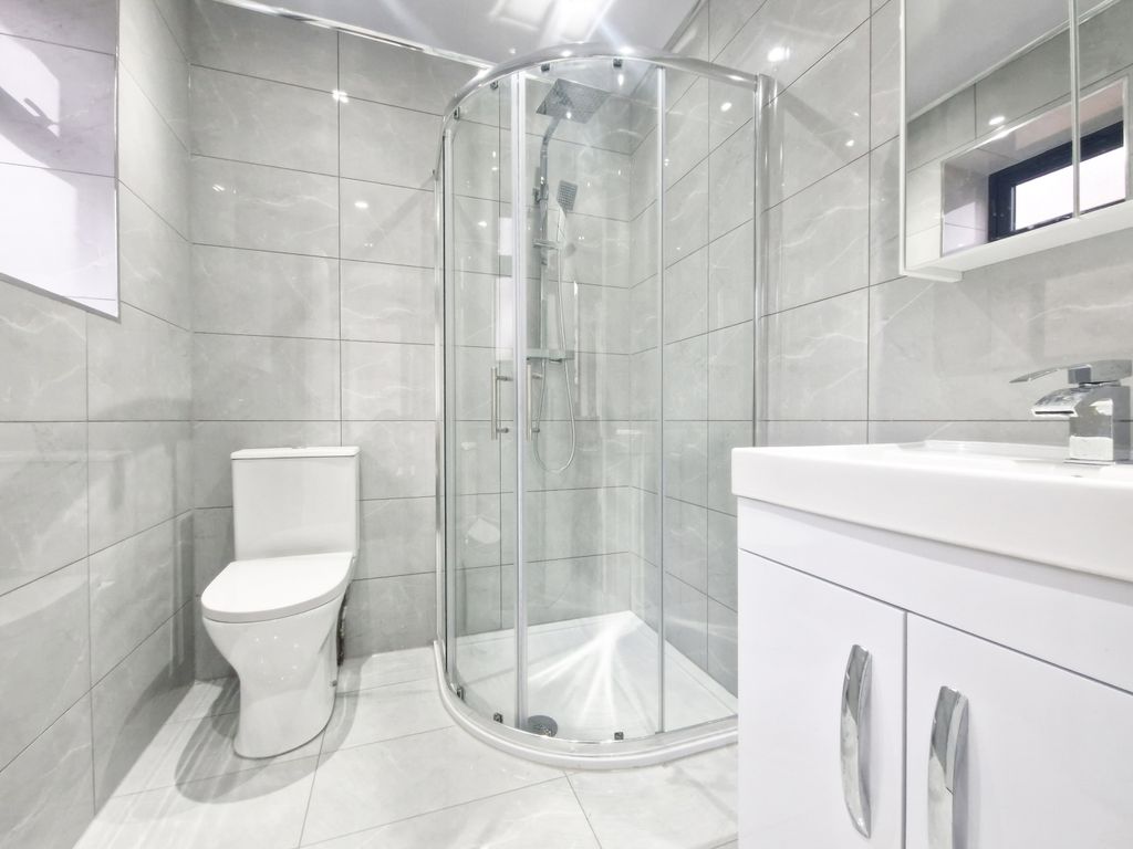 Property photo 3 of 3