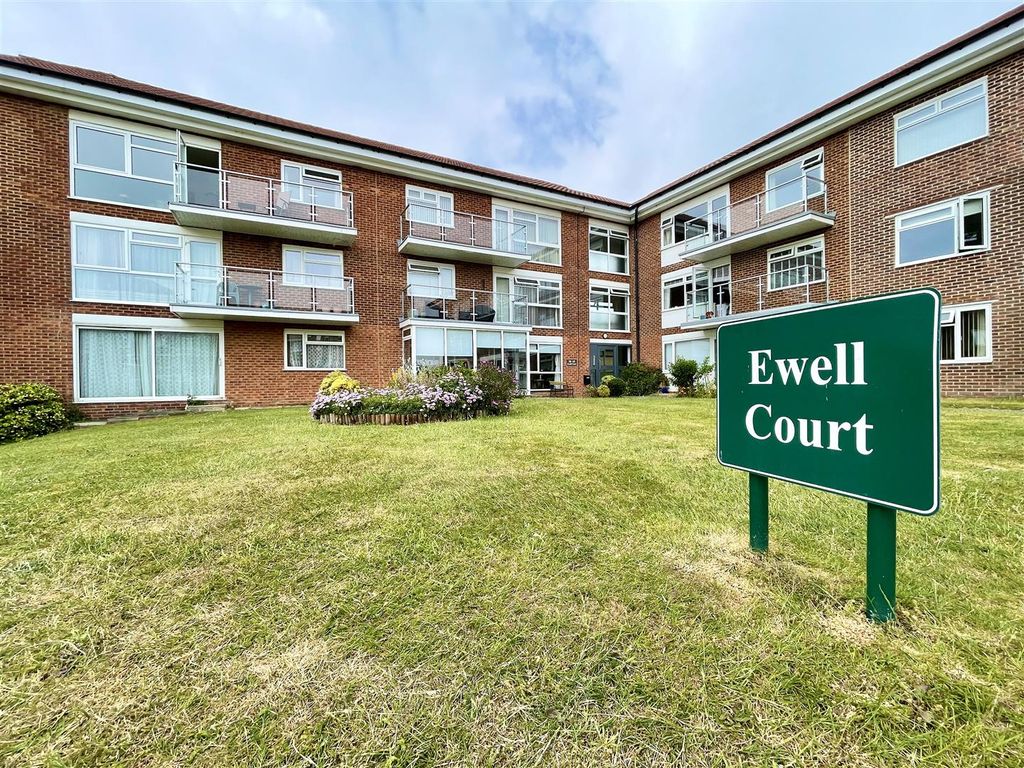 Property photo 2 of 24