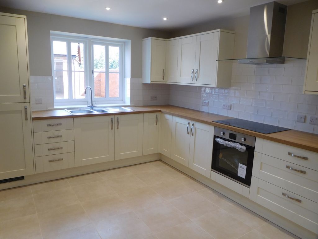 Property photo 2 of 10 Photo 2