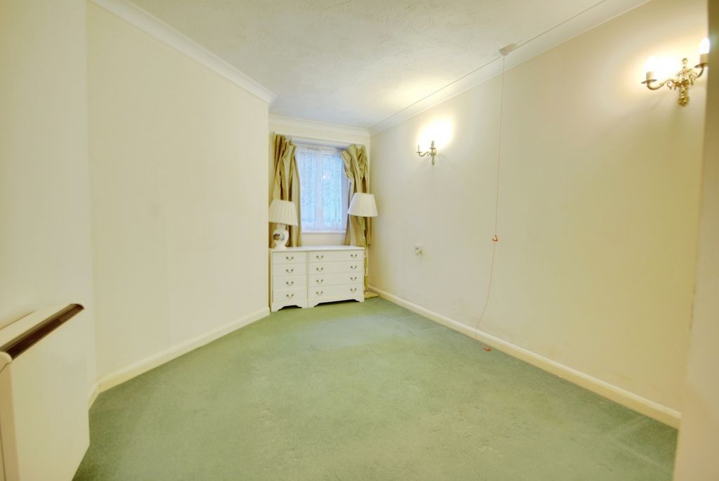 Property photo 3 of 6 Pbox-Img.Jpg