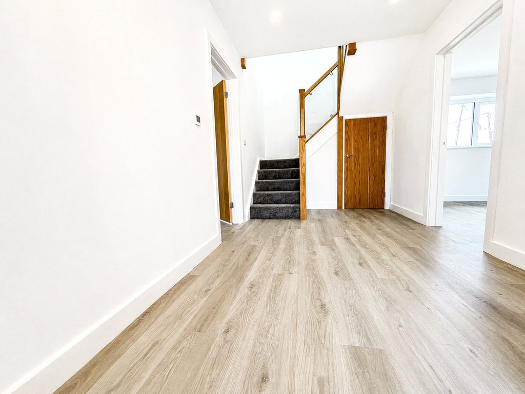 Property photo 3 of 21 Picture No. 69