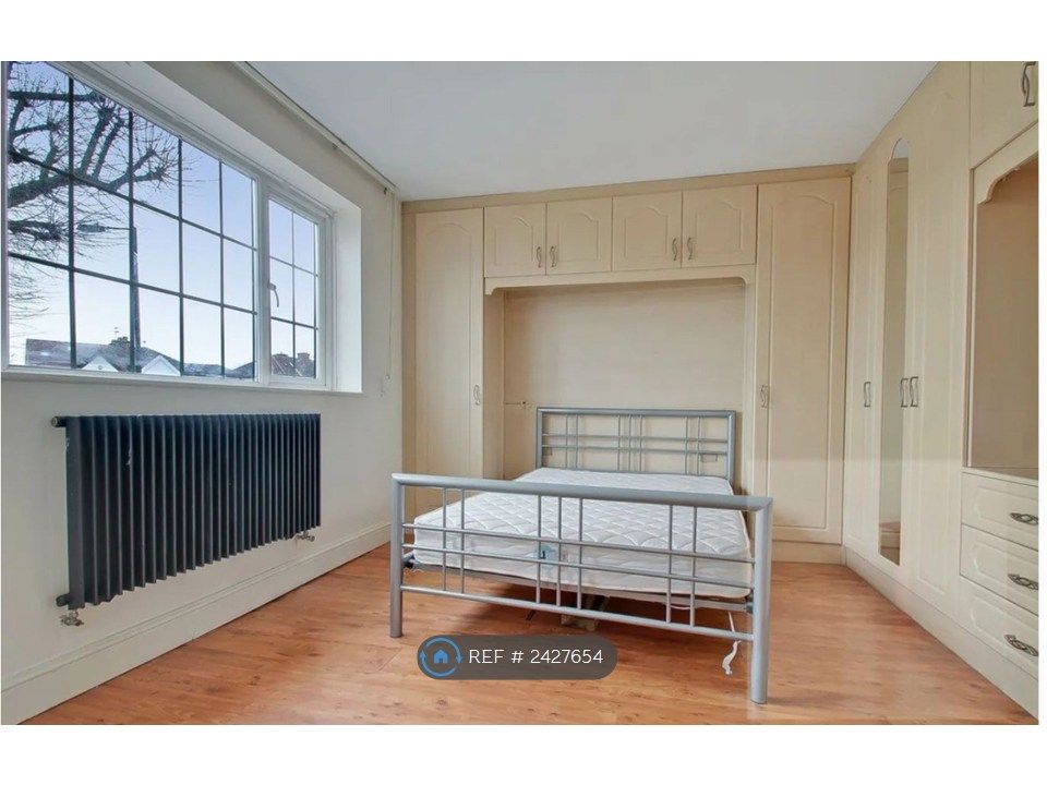 Property photo 3 of 4