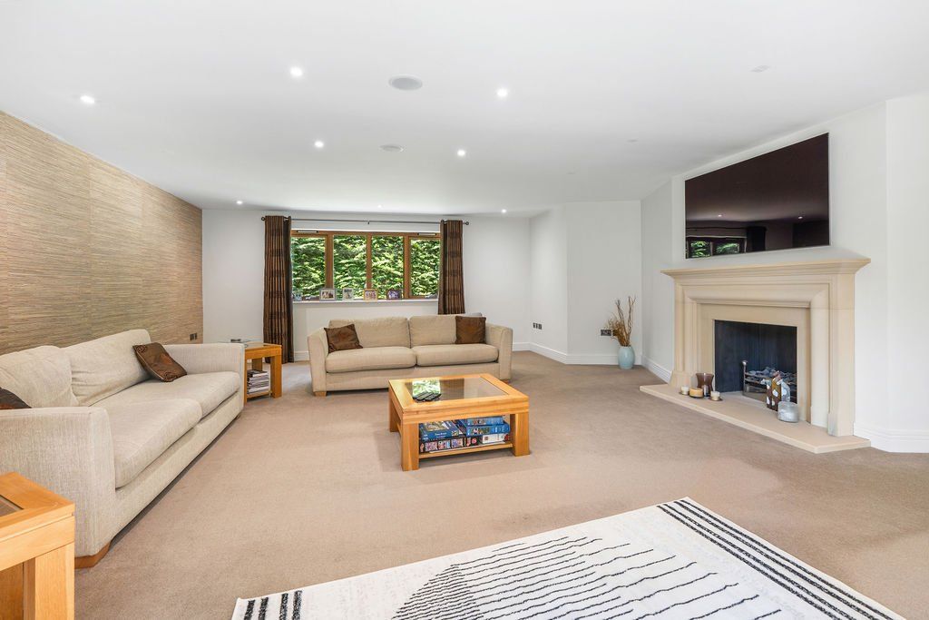 Additional image 8 of 6 bed country house for saleSt. Johns Road, Hazlemere, Buckinghamshire HP15
