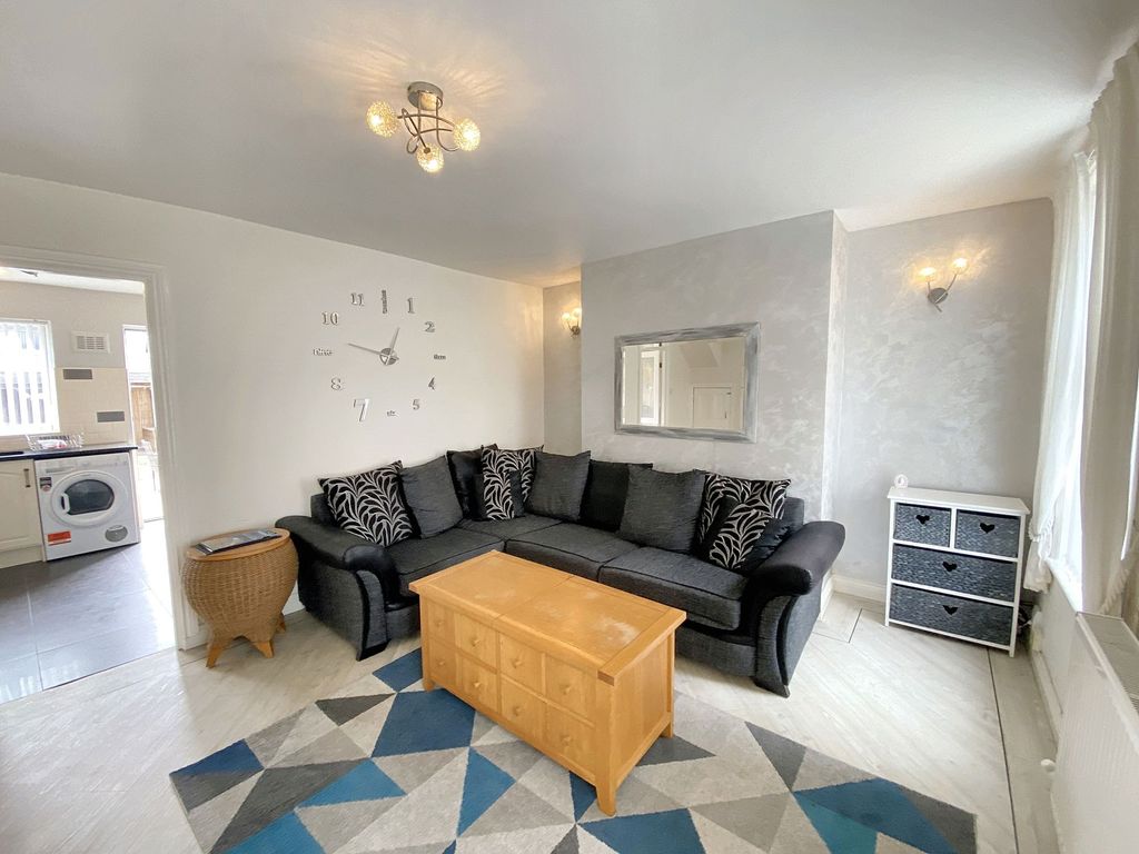 Property photo 2 of 16