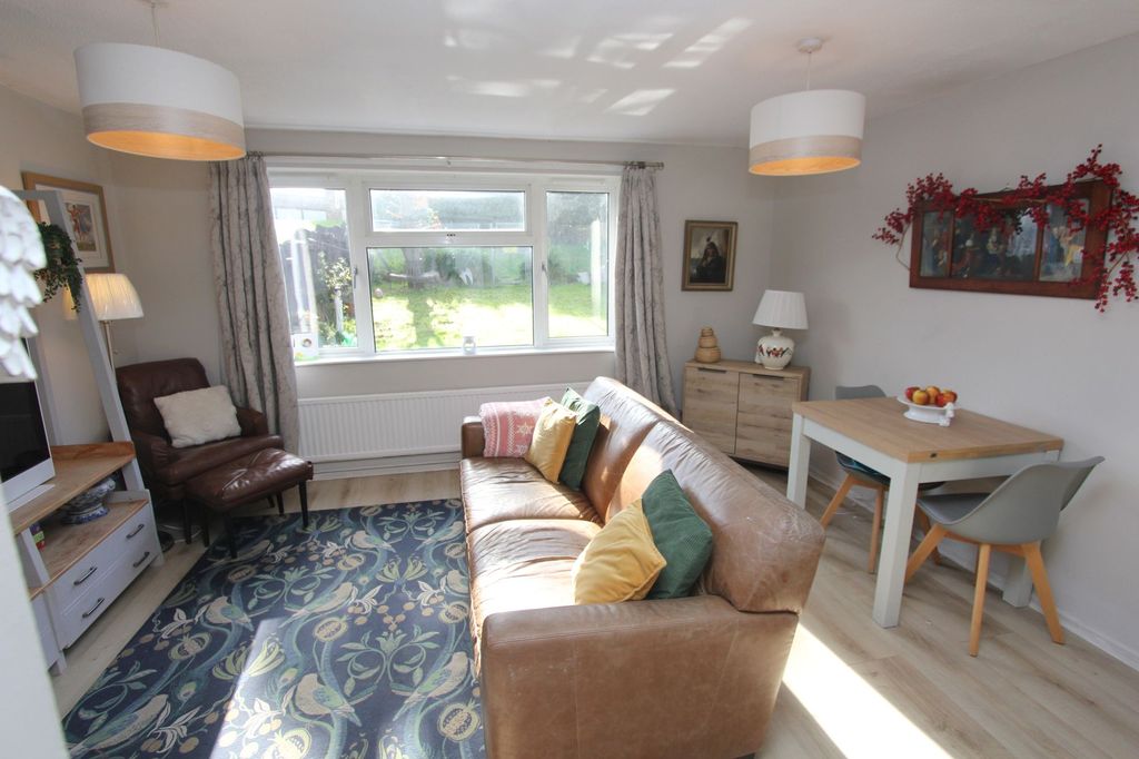 Property photo 3 of 22