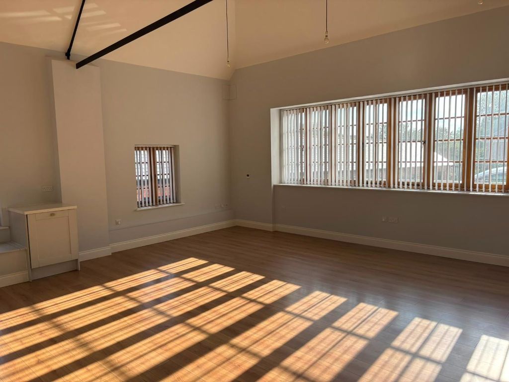 Property photo 3 of 8 3 (A).Jpg