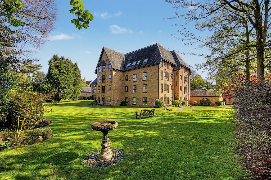 Property photo 1 of 10 (Main)