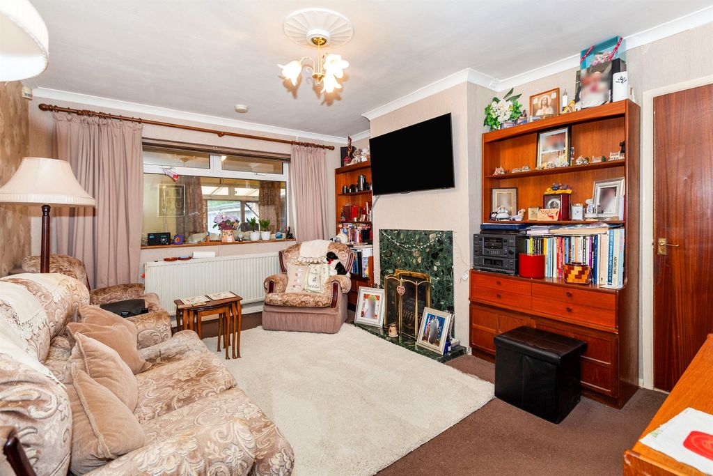 Property photo 3 of 20
