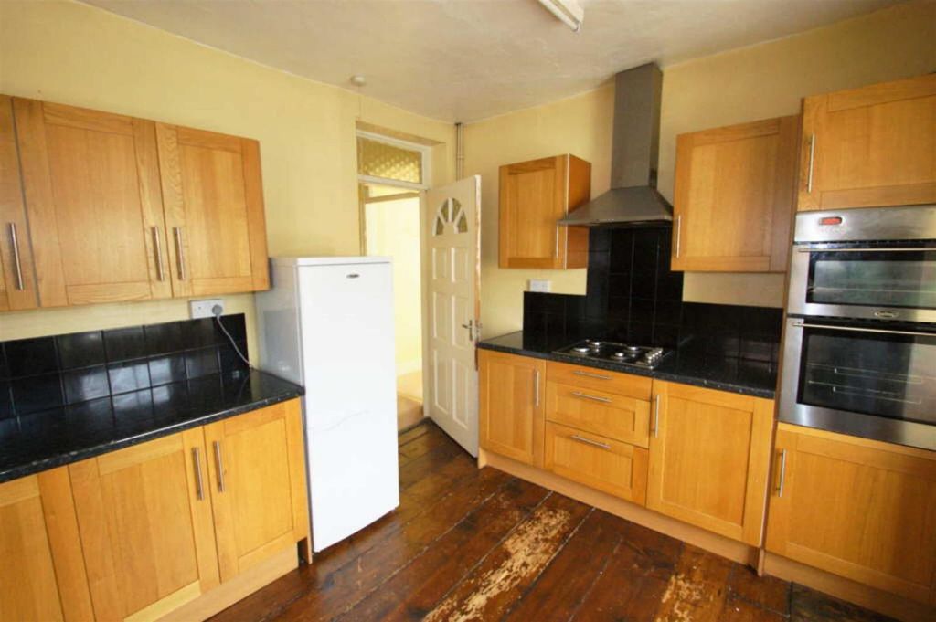 Property photo 3 of 4