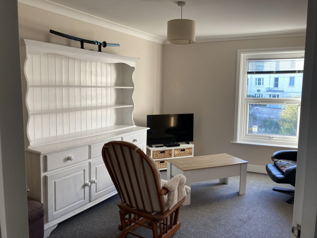 Property photo 1 of 8 Img_5571