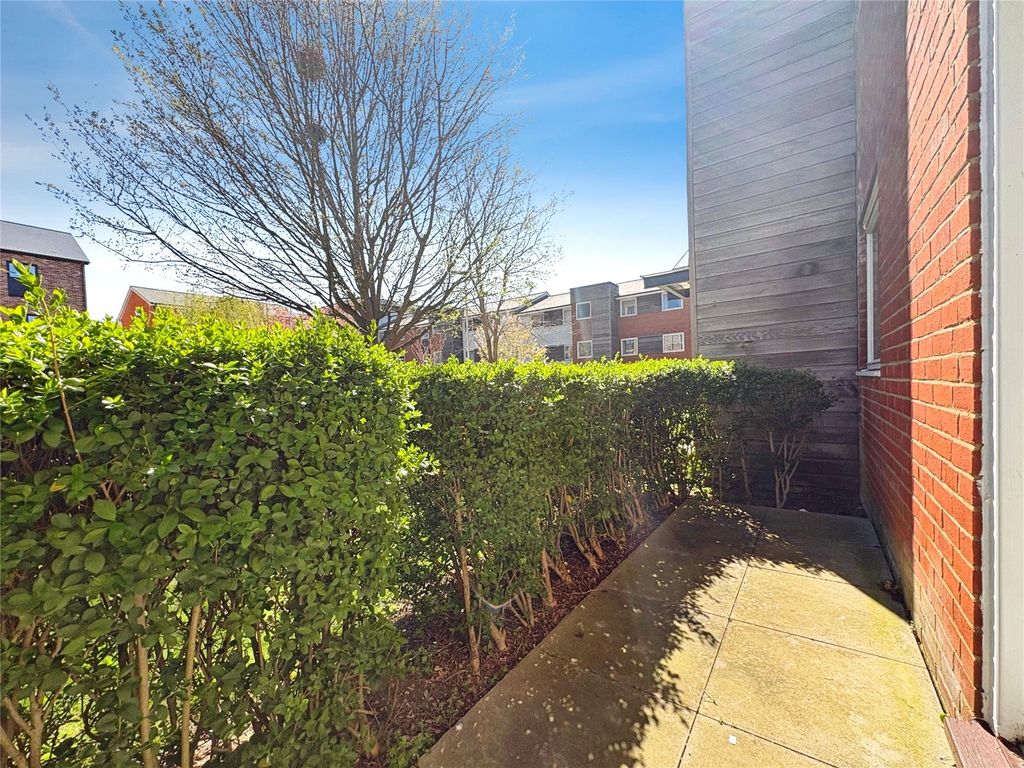 Property photo 2 of 9 Picture No. 10