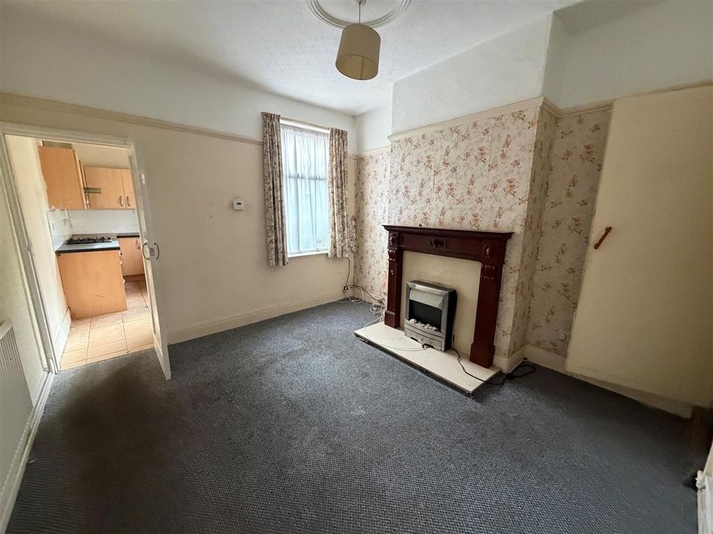 Property photo 3 of 7 Sitting Room.Jpg