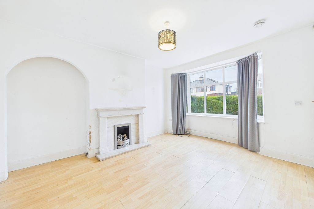 Property photo 2 of 9 Living Room