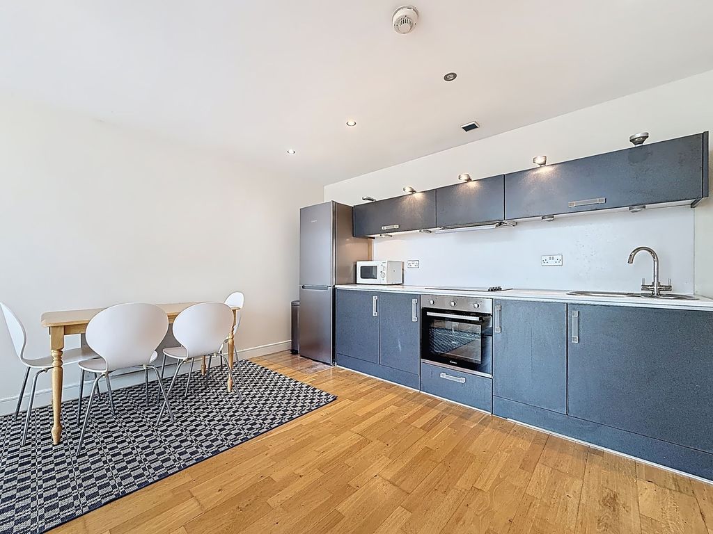 Property photo 2 of 18 Kitchen/ Dining Area