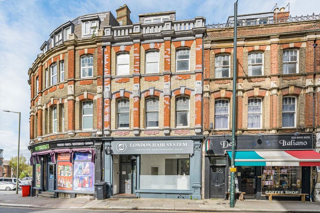 Property photo 1 of 5