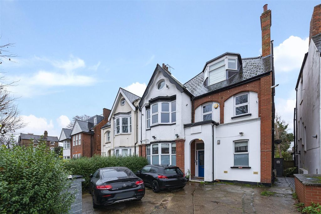 Property photo 3 of 11 2.Jpg