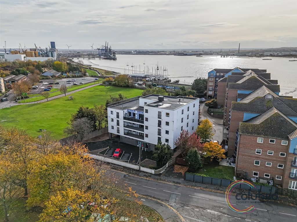 Property photo 1 of 16 Dji_20251030121100_0016_D.Jpg